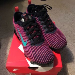 SOLD***** AIR Vapormax Flyknit 3 GS NIKE
